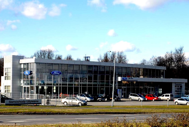 salon samochodowy Ford