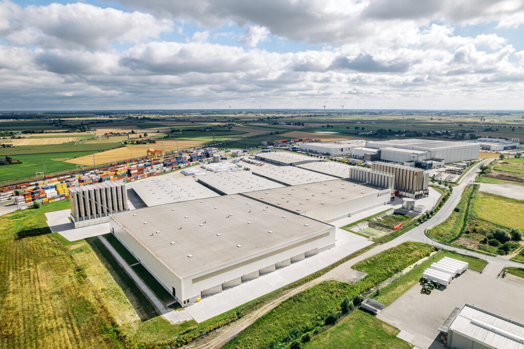 Kompleksowa realizacja hal magazynowych wysokiego składowania - Commercecon